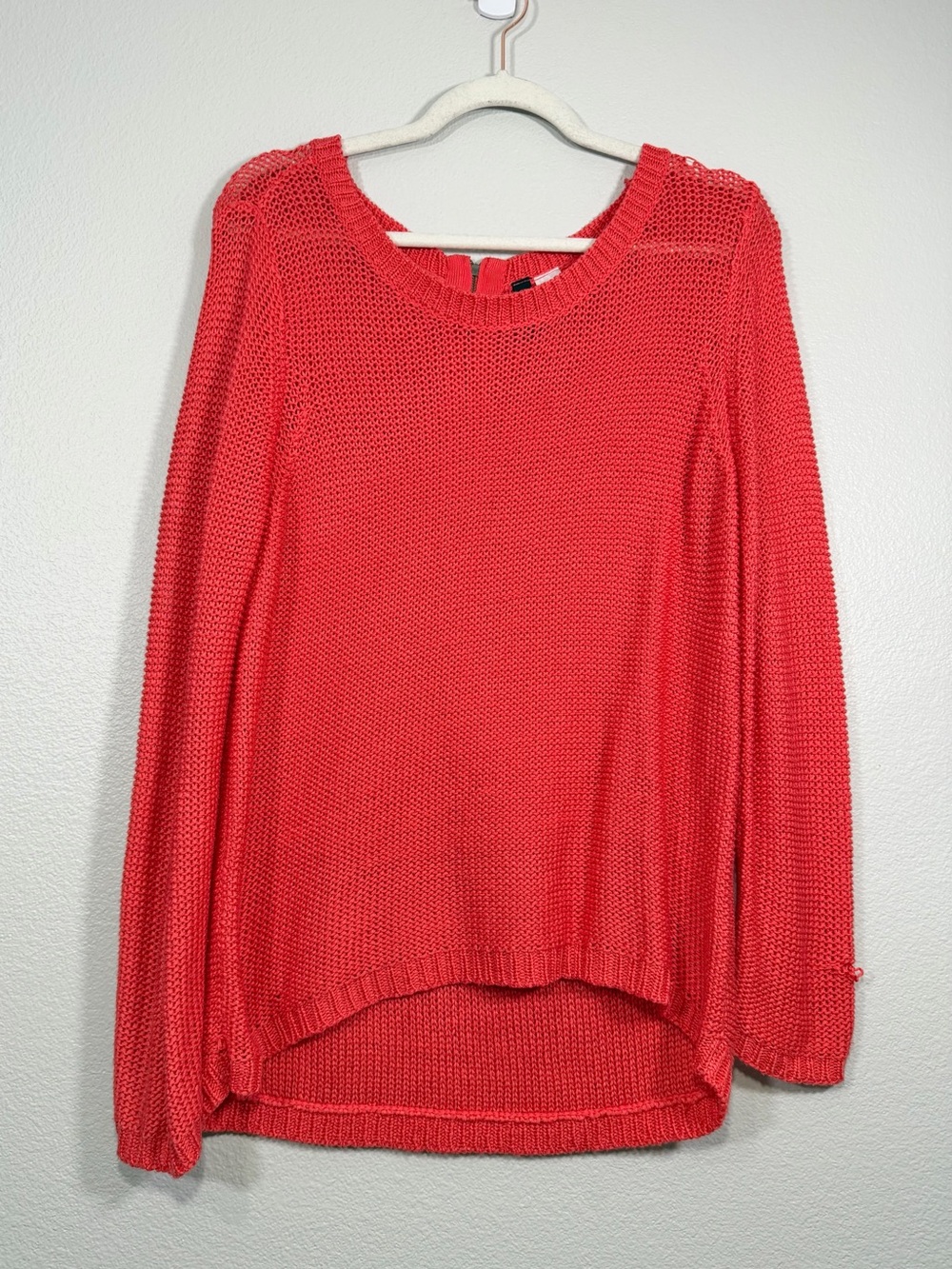 H&M Divided Sweater Coral Pink Open Knit Crewneck Top 100% Acrylic Zip Women 8